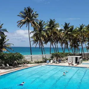 Kasa Palmas For 2 Ocean View Beachfront Pool Apartment San Juan